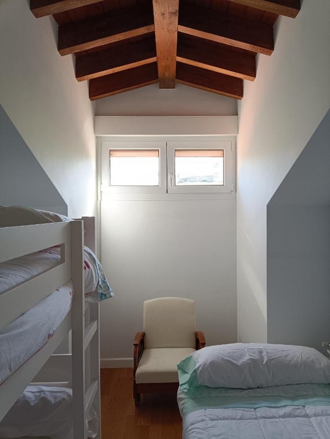 Duplex En Комильяс Экстерьер фото