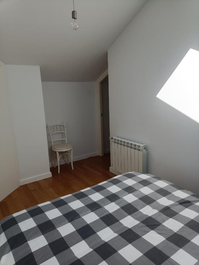 Duplex En Комильяс Экстерьер фото